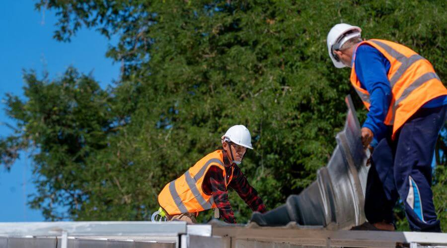 Professional residential roofers in Earlville, NY